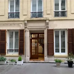Apartment Pres De Gare De Lyon, Paris